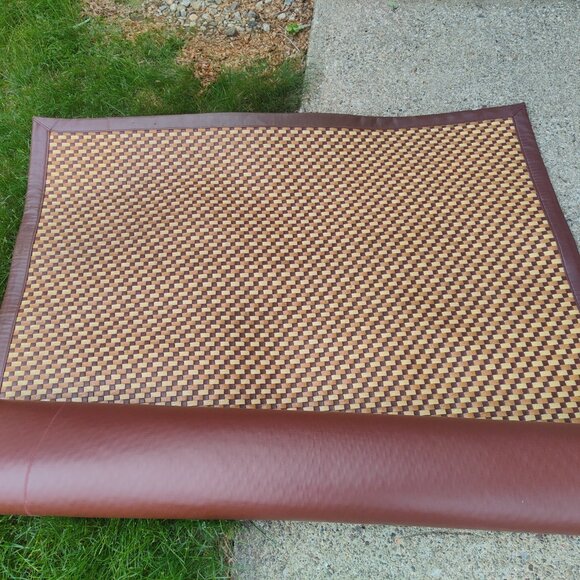 Gorgeous Handmade Woven Saddle Leather Area rug - Tan -  5 x 8 Ft - Picture 8 of 8